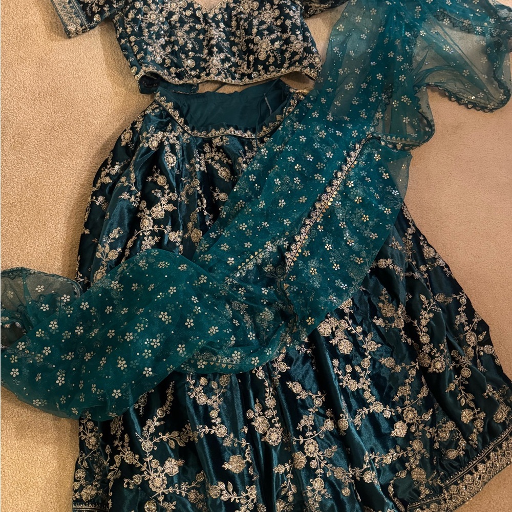Teal Embroidered Lehenga Choli - Picture 5 of 15